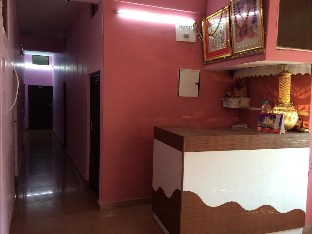 Hotel Pragya International Varanasi Exterior photo